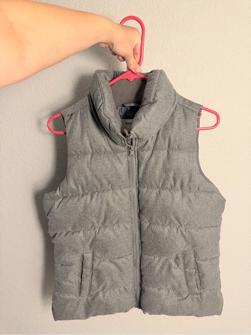 Old Navy Heather Gray Quilted Puffer Vest